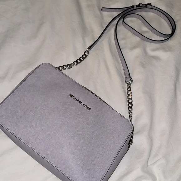 Micheal Kors Crossbody bag - Picture 1 of 4